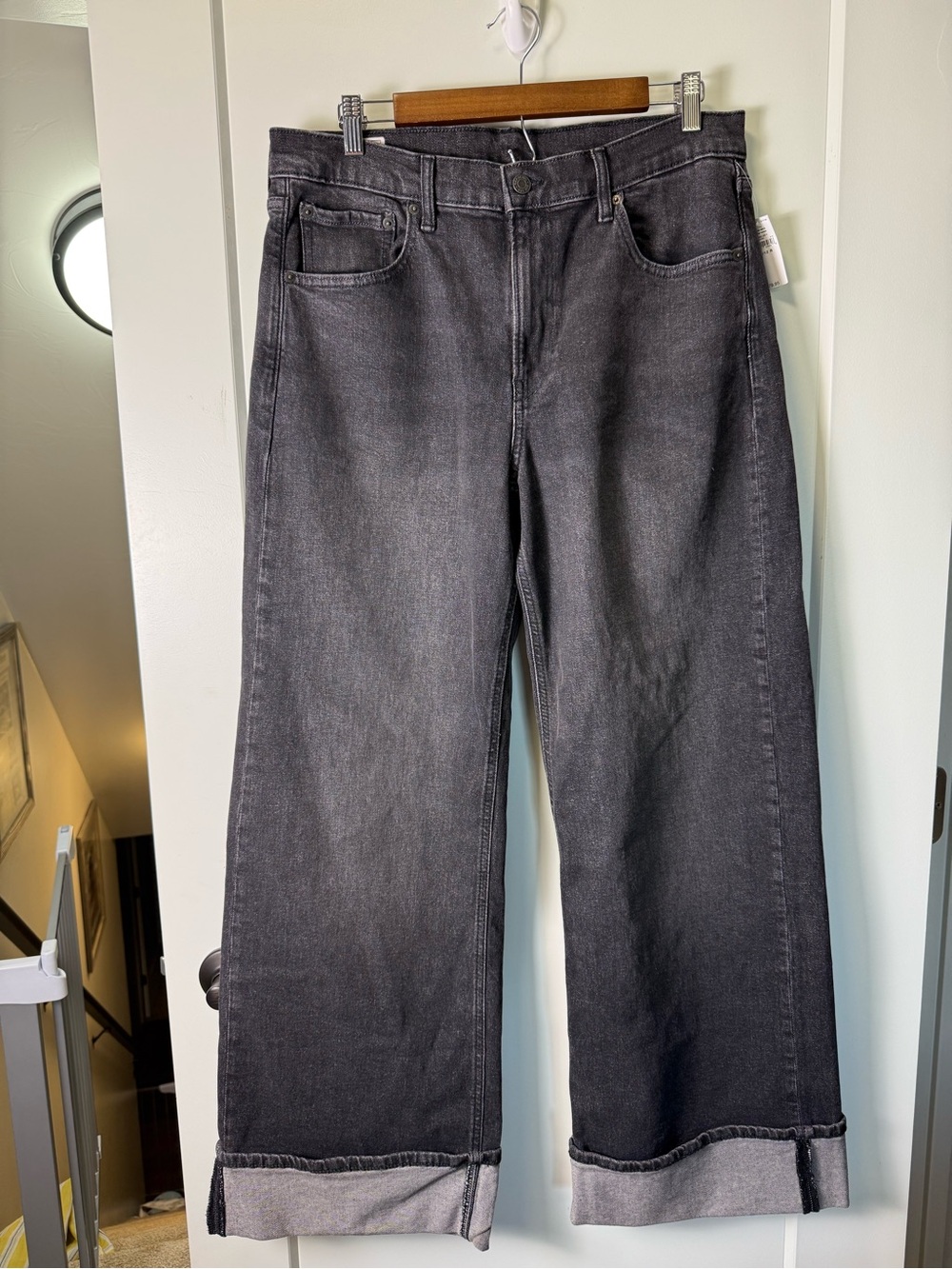 NWT GAP High Rise Stride Wide Leg Jean Cuffed Baggy Black Grey Stretch 12/31R